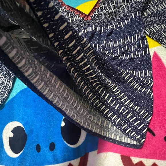 🤞 Lucky Brand Womens Embroidered V-Neck Pullover Top Blue M​ - Picture 8 of 8